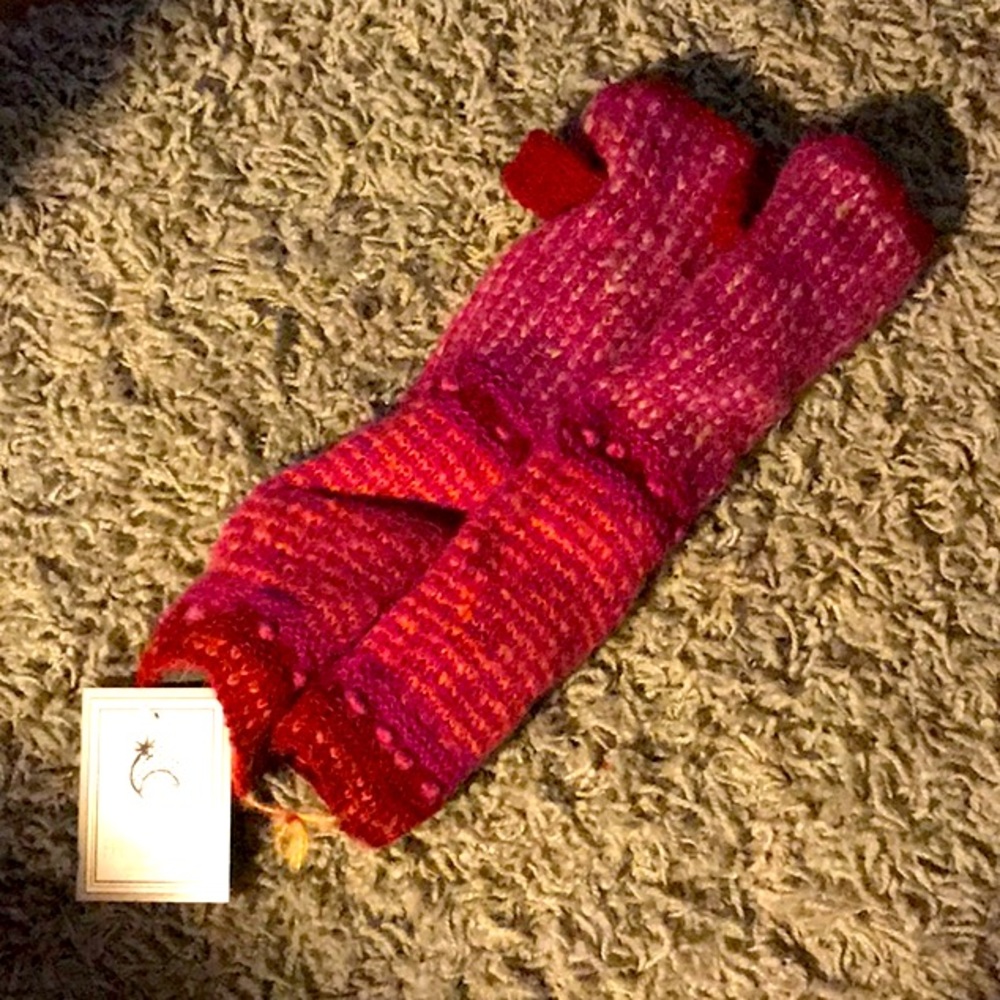 NWT Wool fingerless gloves